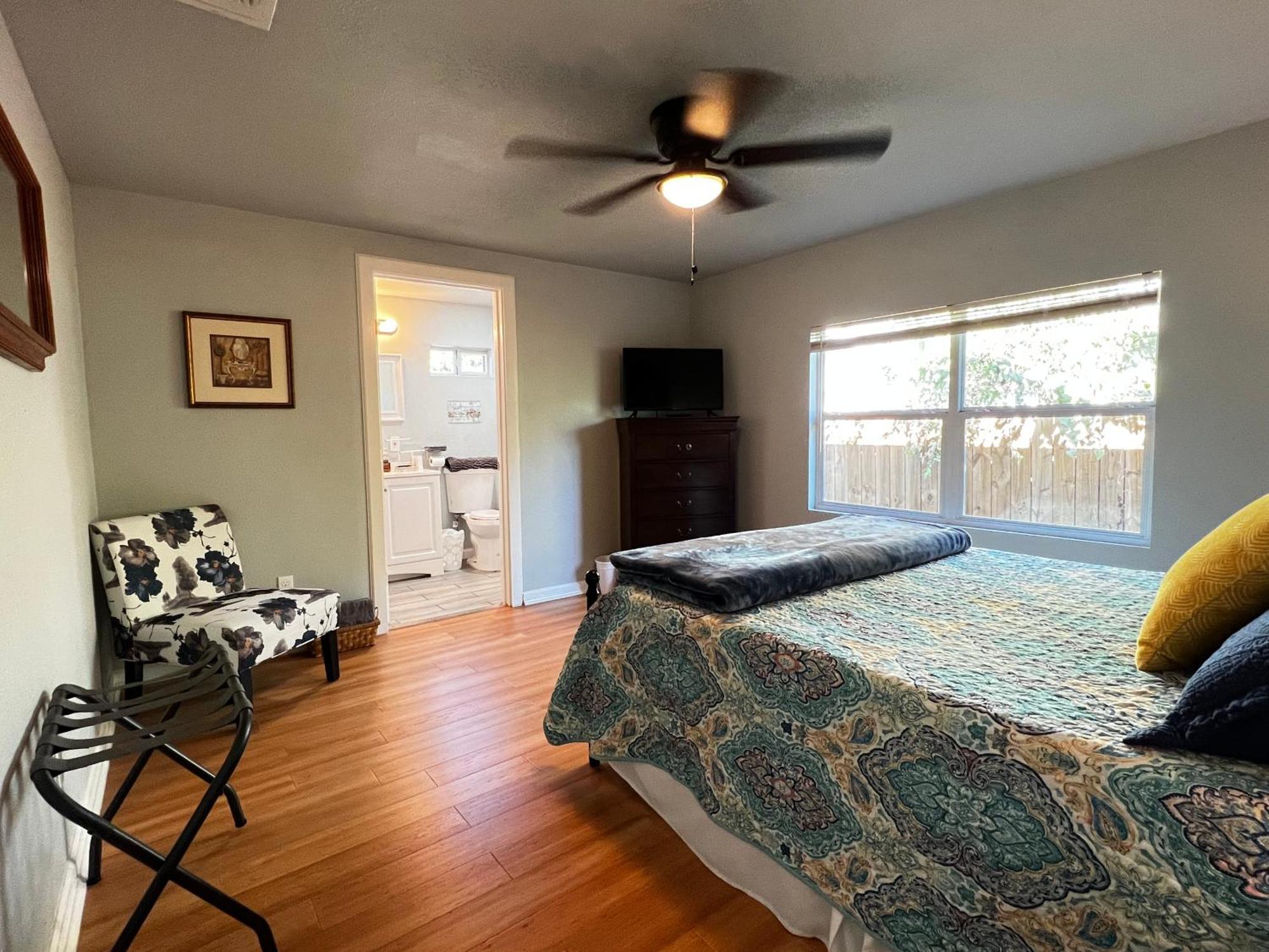 Boho Bliss- Cozy Private Room 2 Miles From Alamodome! San Antonio Dış mekan fotoğraf